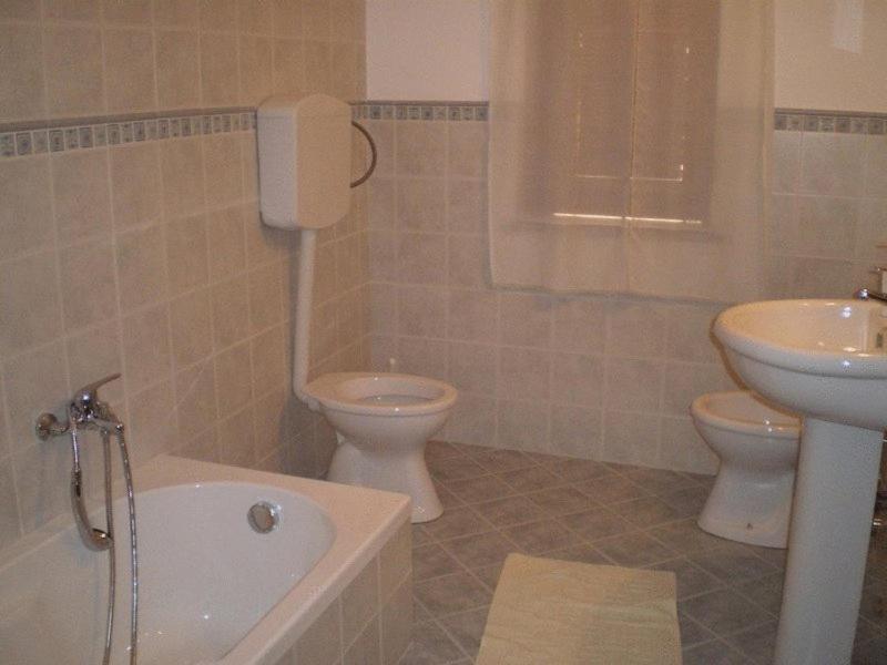 B&B Pacheco パチェーコ エクステリア 写真